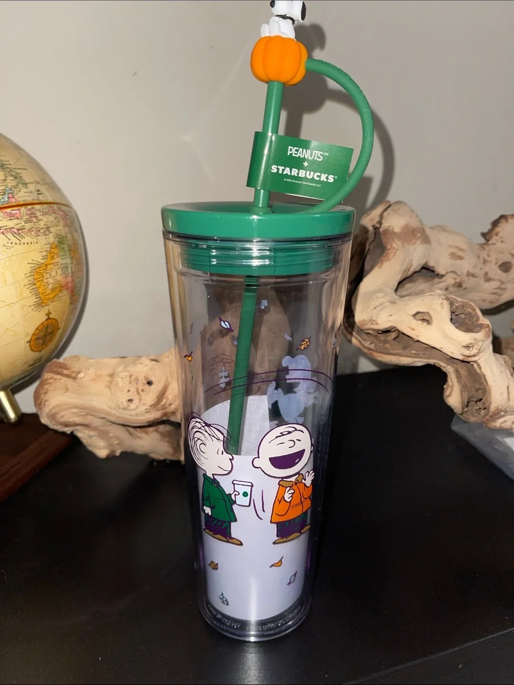 NWT! Starbucks x Peanuts 24 ounce cold cup with Snoopy topper